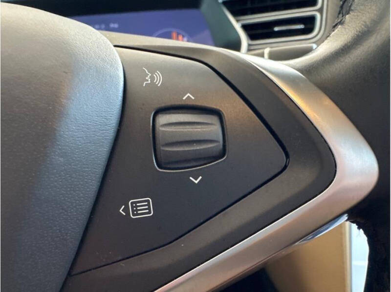 2017 Tesla Model S 90D