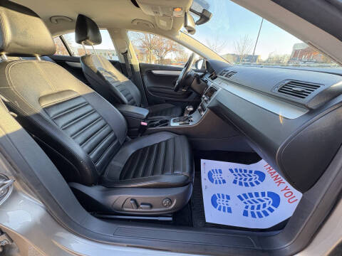 2011 Volkswagen CC Lux Plus