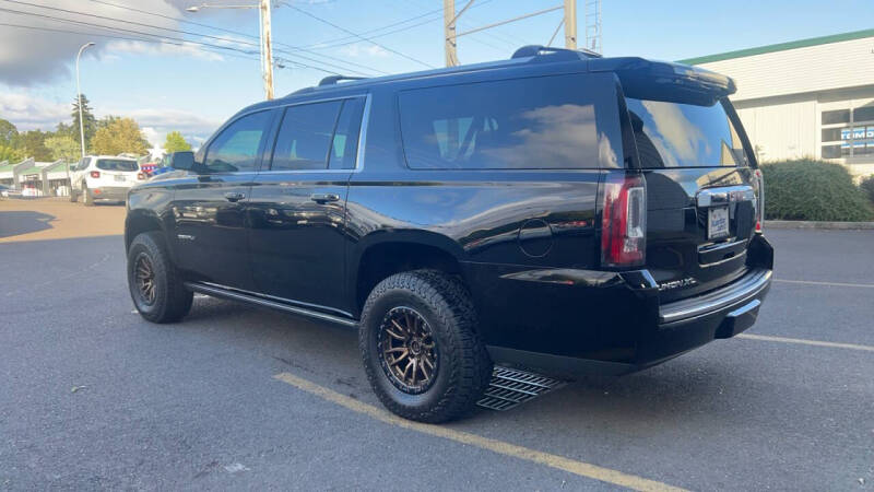 2017 GMC Yukon XL Denali