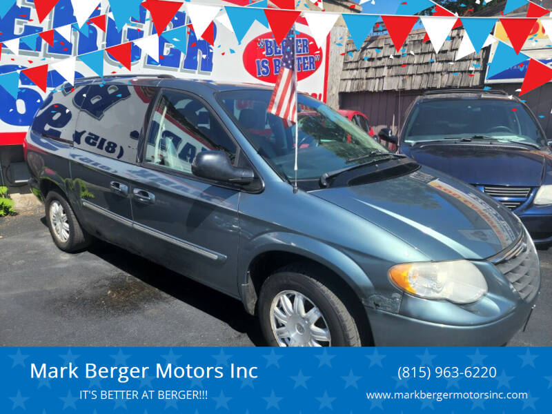 2007 Chrysler Town and Country for sale at Mark Berger Motors Inc in Rockford IL