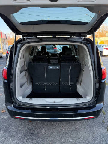 2018 Chrysler Pacifica Touring L Plus