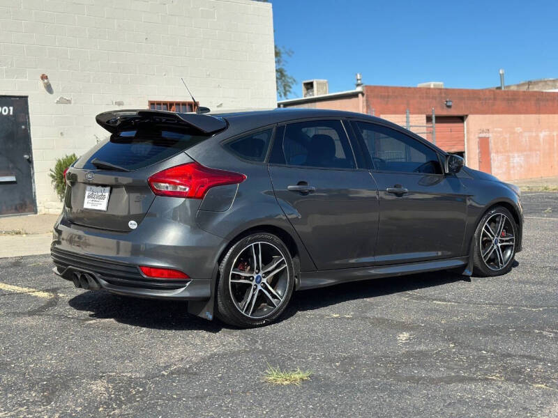 2017 Ford Focus ST