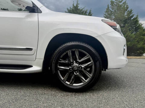 2014 Lexus LX 570