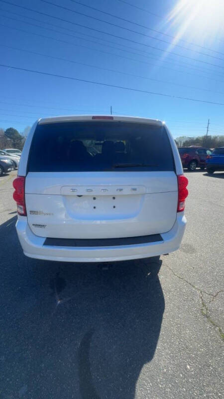 2017 Dodge Grand Caravan SE