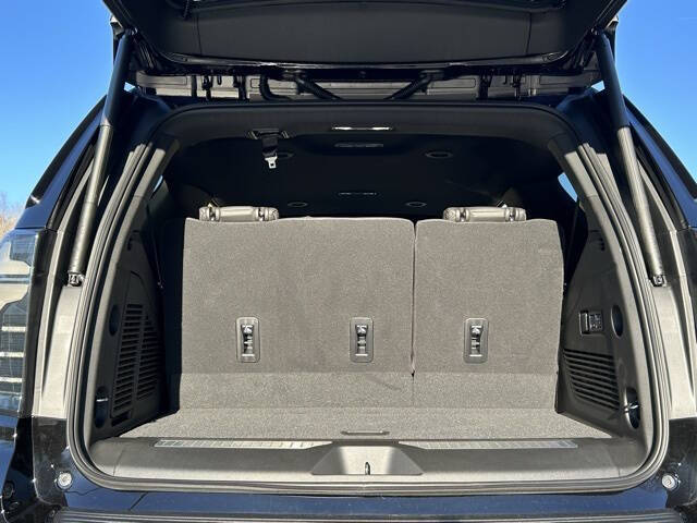 2025 Chevrolet Tahoe RST