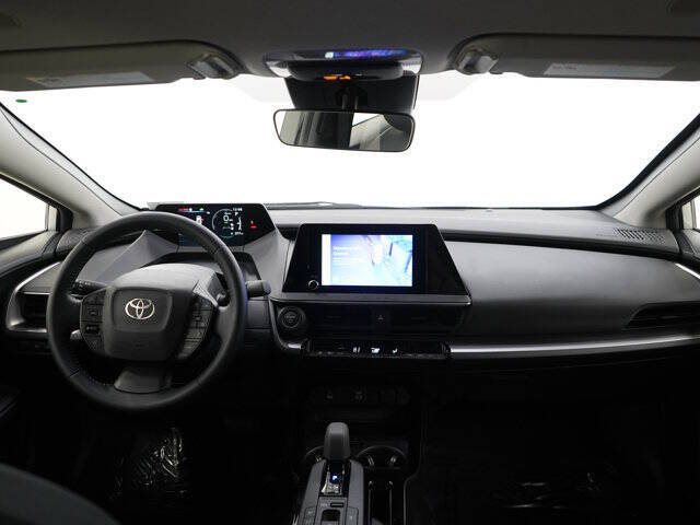 2025 Toyota Prius LE