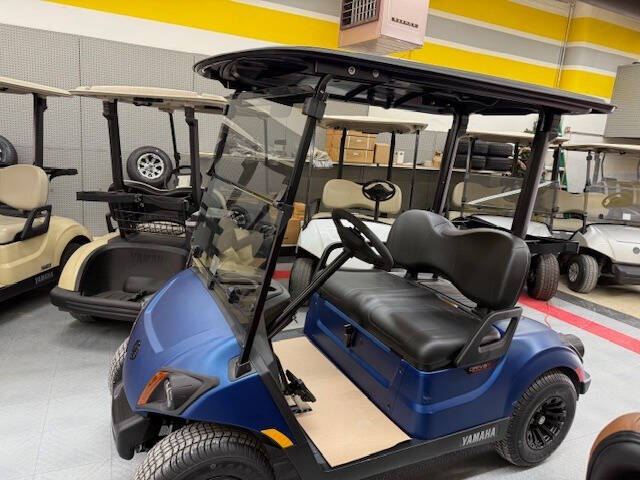 2025 Yamaha Gas Golf Car - Arctic Drift