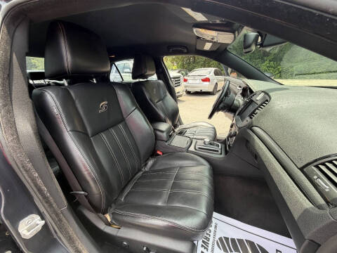 2016 Chrysler 300 S