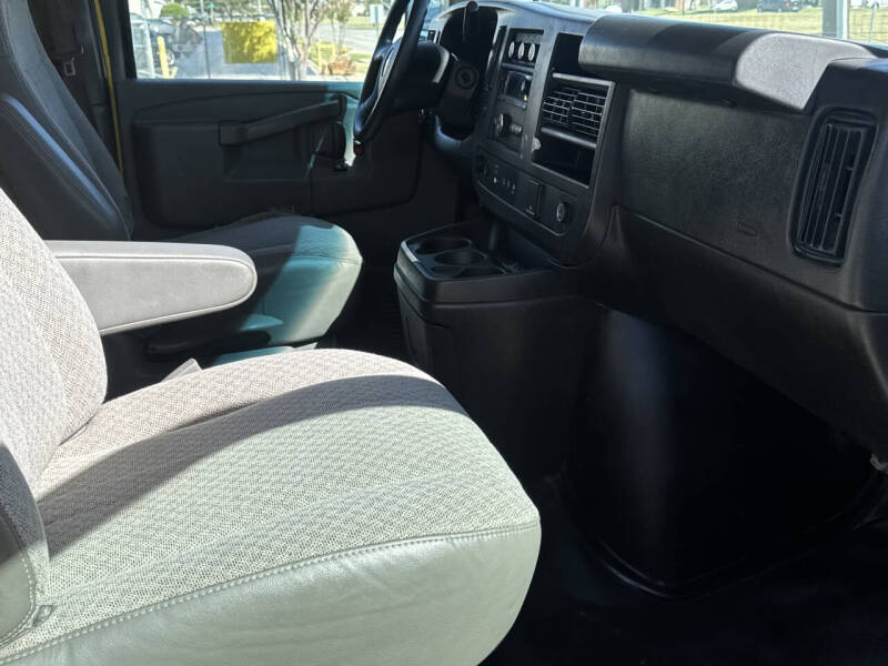 2019 Chevrolet Express 2500