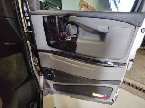 2022 Chevrolet Express 2500