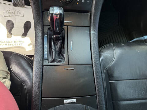 2017 Ford Taurus SEL