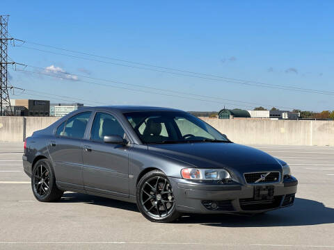 2004 Volvo S60 R for sale at Car Match in Temple Hills MD