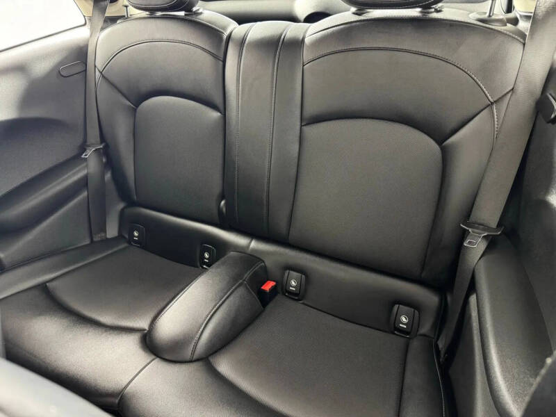 2016 MINI Hardtop 2 Door Cooper