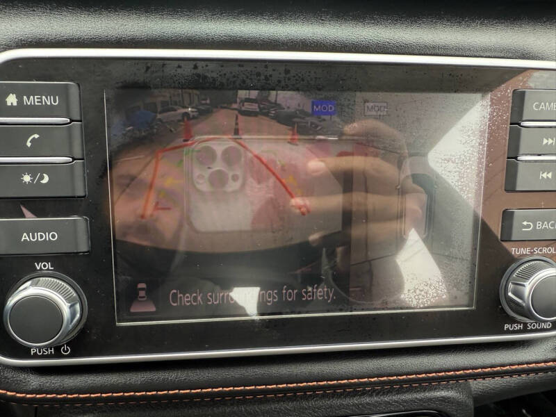 2019 Nissan Kicks SR