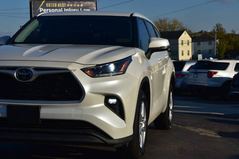 2021 Toyota Highlander LE