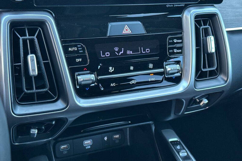 2023 Kia Sorento X-Line EX