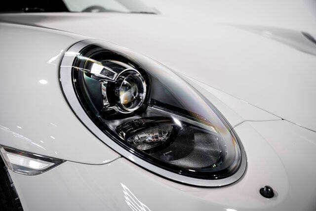 2018 Porsche 911 Carrera GTS