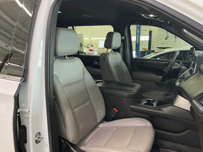 2022 Chevrolet Suburban LT