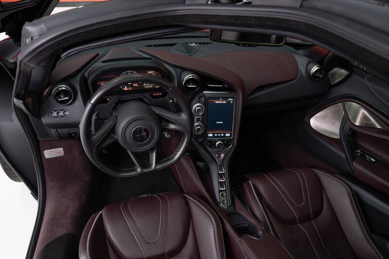 2018 McLaren 720S Luxury
