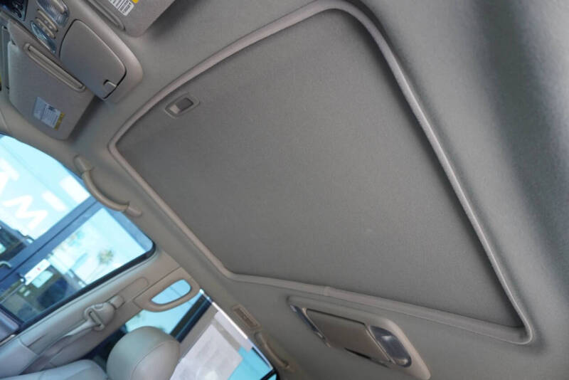 2005 Toyota Sequoia Limited