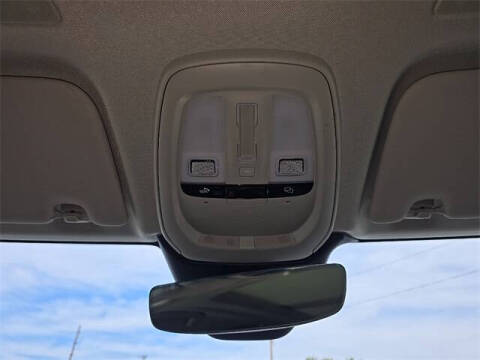 2024 Volvo XC60 B5 Core Dark Theme