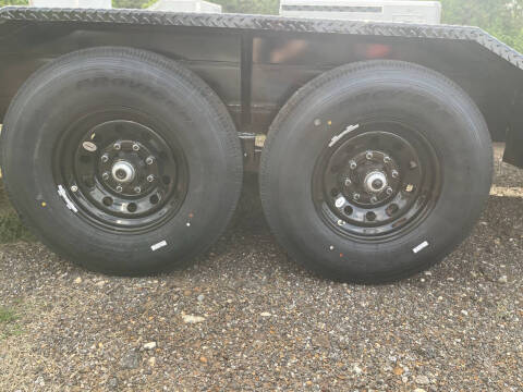 2025 Top Hat 24x102 WDOGN Utility Trailer