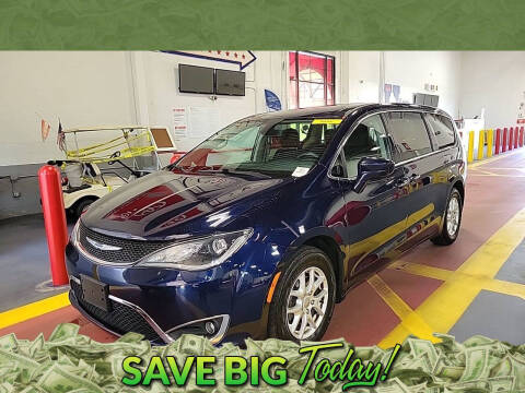 2020 Chrysler Pacifica Touring