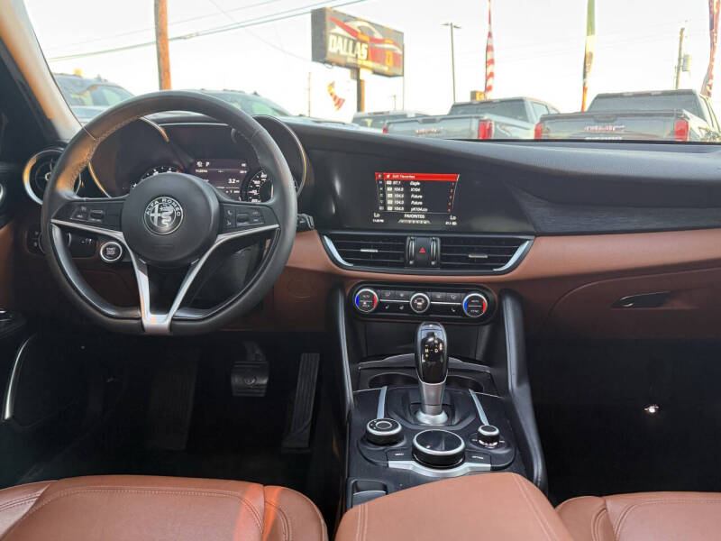 2019 Alfa Romeo Giulia Sport