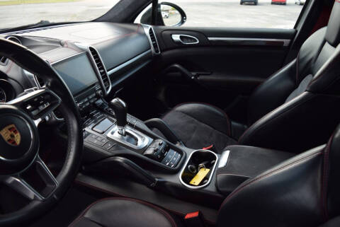 2017 Porsche Cayenne GTS