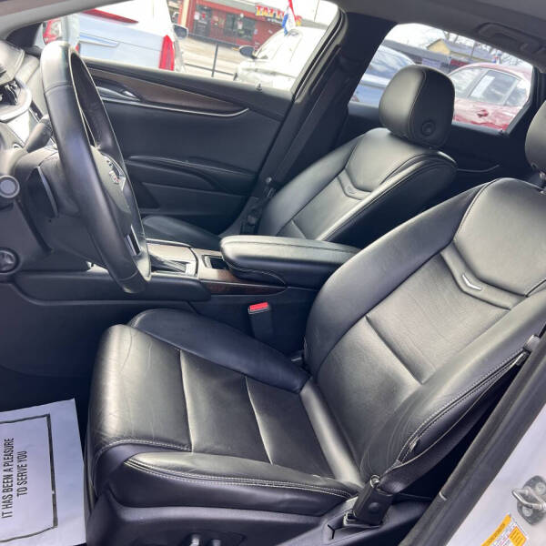 2018 Cadillac XTS Luxury