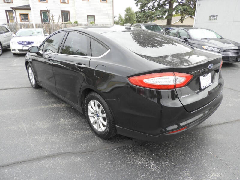 2016 Ford Fusion S
