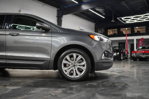 2023 Ford Edge Titanium