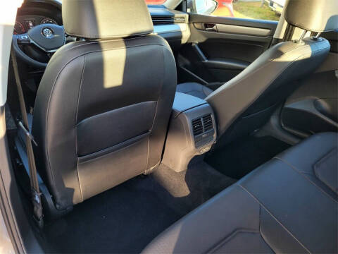 2022 Volkswagen Passat SE