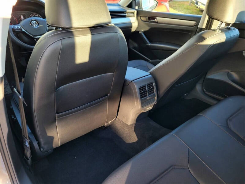 2022 Volkswagen Passat SE