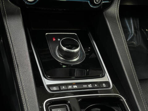 2018 Jaguar F-PACE S