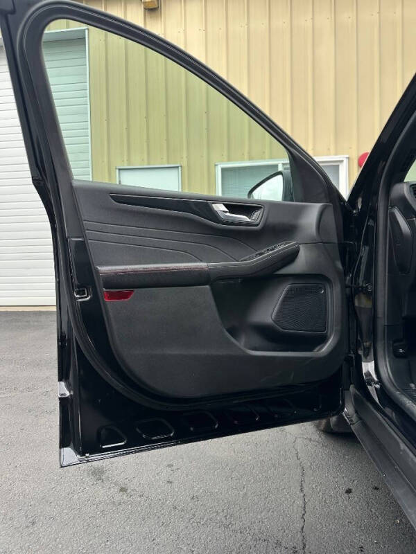 2023 Ford Escape ST-Line