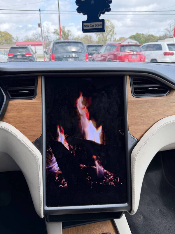 2019 Tesla Model X Standard Range
