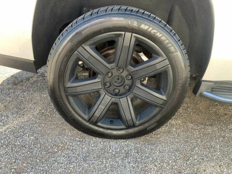 2016 Cadillac Escalade Luxury Collection