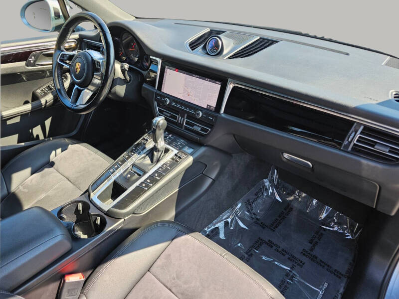 2021 Porsche Macan