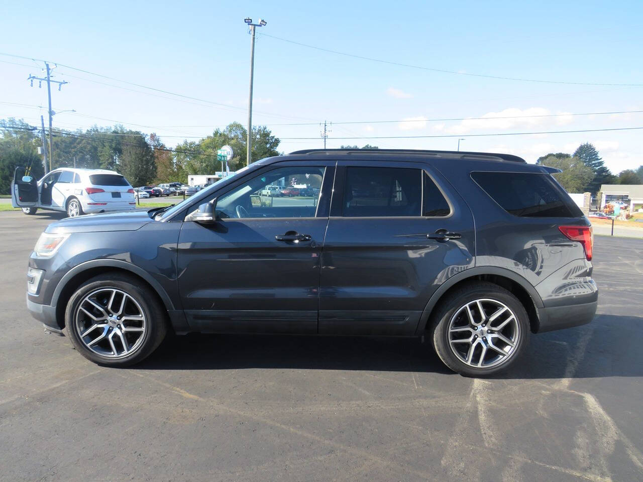 2017 Ford Explorer for sale at Colbert's Auto Outlet in Hickory, NC