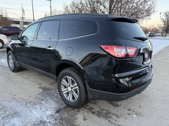 2017 Chevrolet Traverse LT