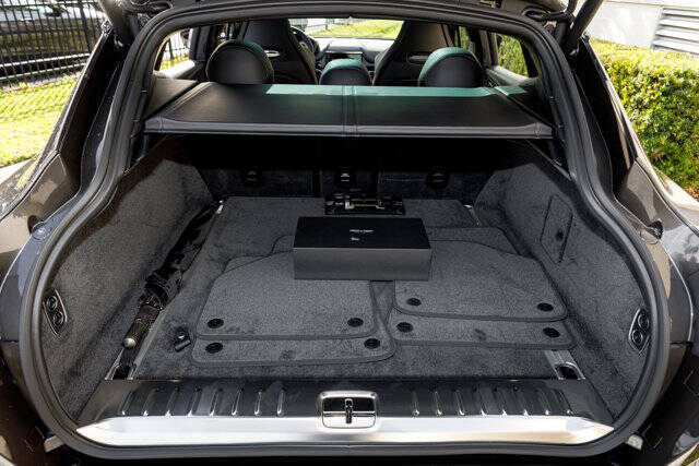 2026 Aston Martin DBX 707