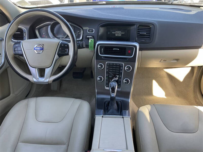 2015 Volvo S60 T5 Drive-E Premier