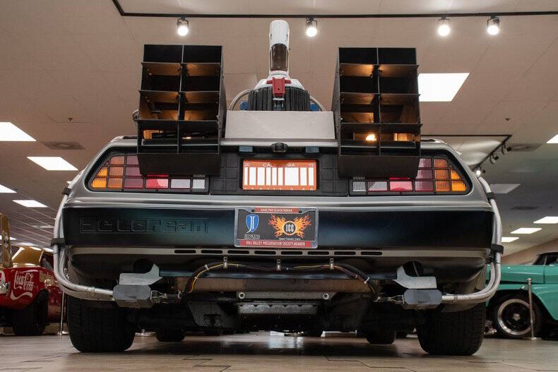 1981 DeLorean DMC-12