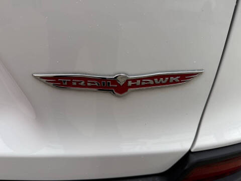 2020 Jeep Cherokee Trailhawk