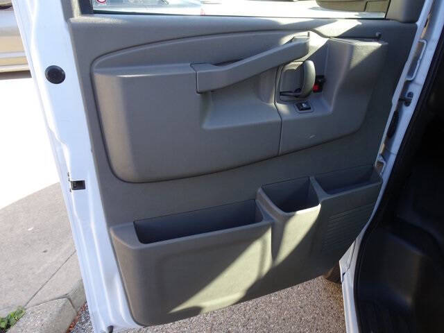 2023 GMC Savana 2500