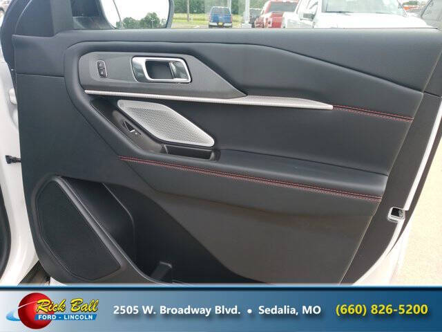 2025 Ford Explorer ST