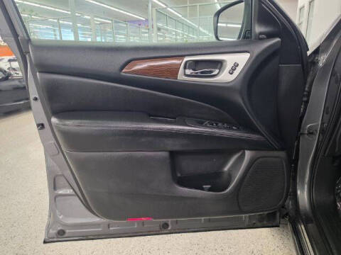2018 Nissan Pathfinder Platinum