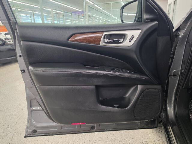 2018 Nissan Pathfinder Platinum