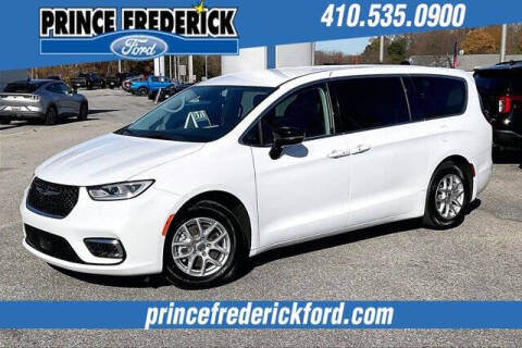 2024 Chrysler Pacifica Touring L